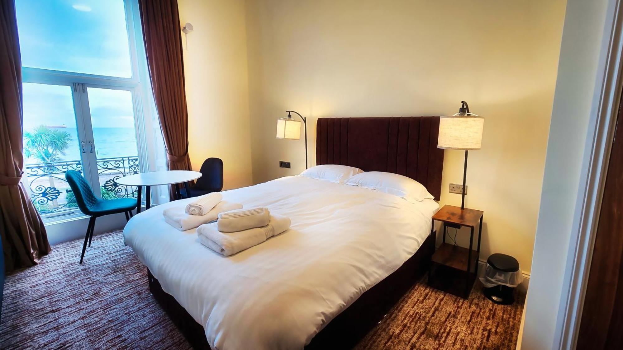 וויימות' Carlton Hotel מראה חיצוני תמונה