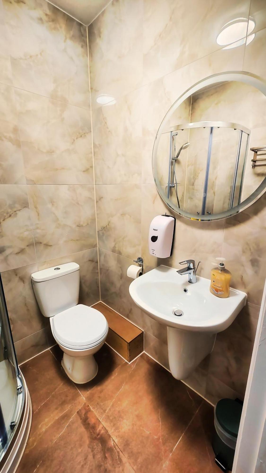 וויימות' Carlton Hotel מראה חיצוני תמונה