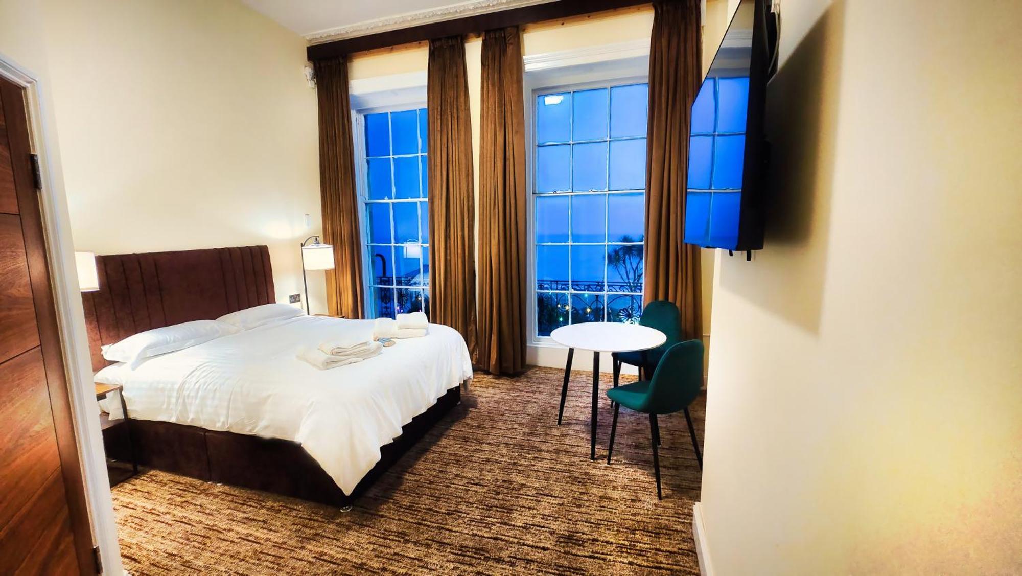 וויימות' Carlton Hotel מראה חיצוני תמונה