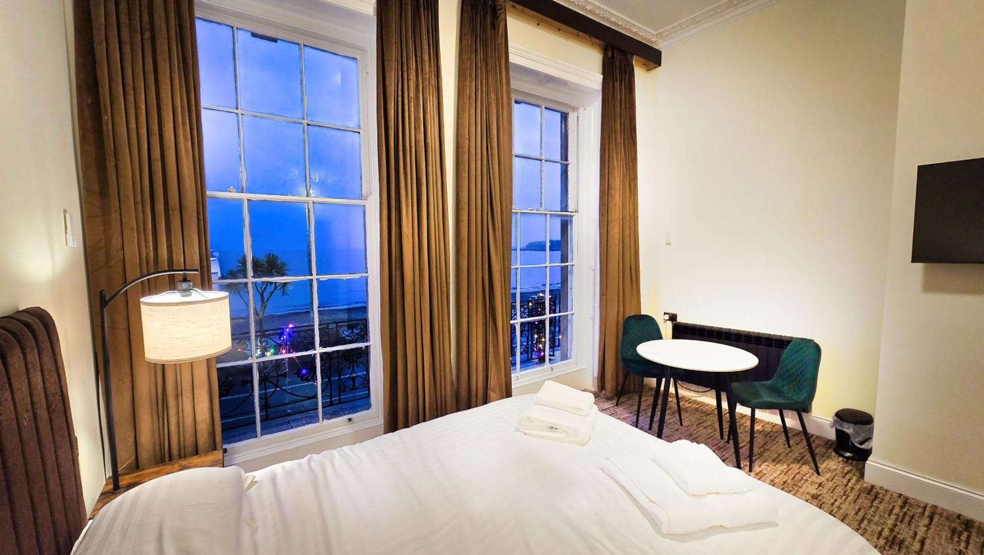 וויימות' Carlton Hotel מראה חיצוני תמונה